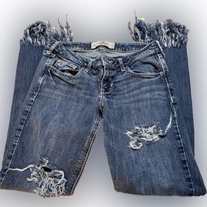 Distressed Holes Blue Jeans Low Rise Shredded Chopped Hem Frayed Size 5R 27/33